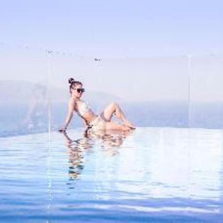 Le Hoang Beach Hotel Danang Exterior foto